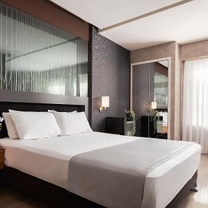 Camera con letto king size